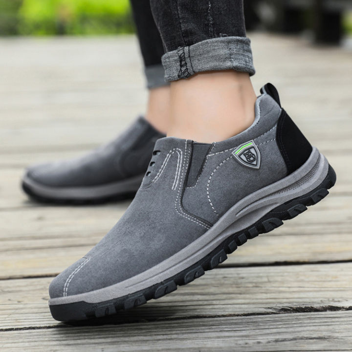 Spring%202024%20New%20Men's%20Shoe%20Sleeve%20Leather%20Breathable%20Single%20Shoe%20Korean%20Version%20Fashionable%20and%20Comfortable%20Men's%20Athleisure%20Shoes%20-%20Image%204