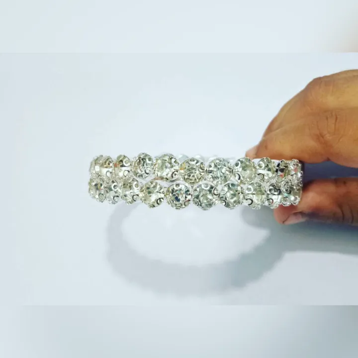 Luxury%20Stylish%20Touch%20Screen%20Diamond%20Watch%20For%20Ladies%20-%20Image%203