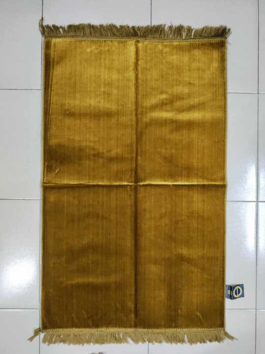 New%20Designe%20Multi%20Color%20Soft%20Velvet%20Jaynamaz%20Prayer%20Mat%20For%20Ramadan%20-%20Image%203