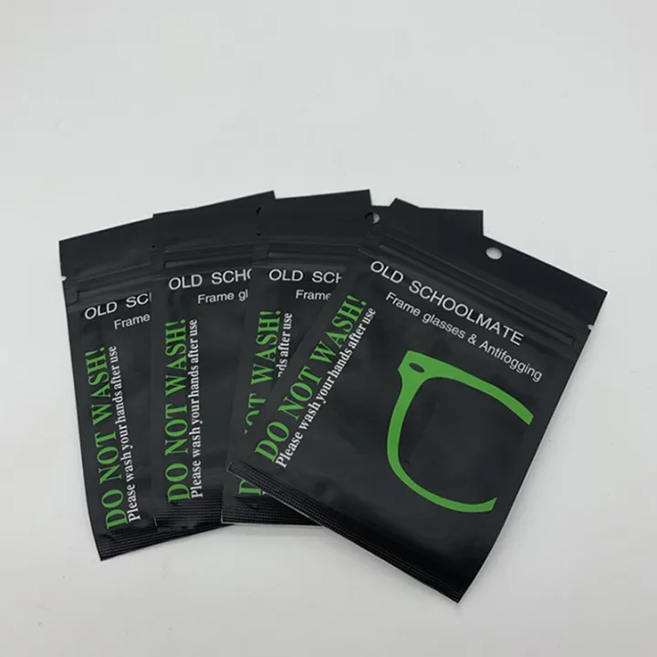 Anti-fog%20cleaning%20cloth%20and%20lens%20cleaning%20cloth%20-%20Image%203