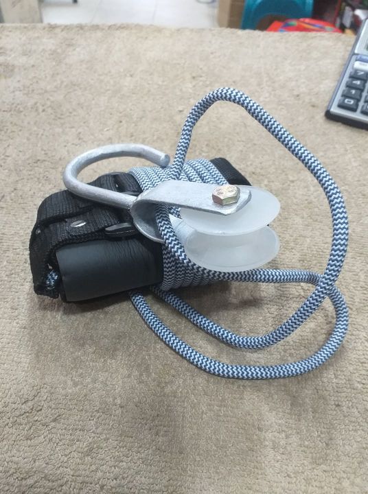 Overhead%20Pulley%20Exercise%20Kit%20With%20Plastic%20Handles%20For%20Home%20Gym%20Workouts%20And%20Physical%20Therapy%20-%20Image%209