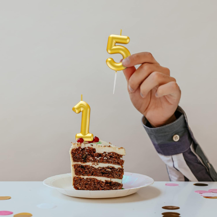 Golden%20&%20Silver%20Number%20Candle:%20Perfect%20for%20Birthday,%20Anniversary,%20and%20Events%20-%20(Pack%20of%201%20Pcs)%20-%20Image%208