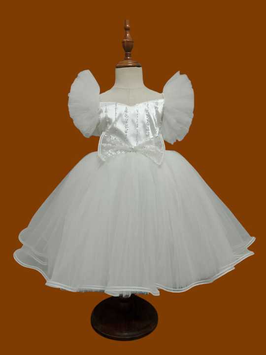Party%20Dress/%20Frock%20for%20Baby/Kids/Children%20Girls%20(Age%200-8%20Years)%20%E2%80%93%20Blue%20%20Fluffy%20Frock%20with%20Puff%20Sleeves%20-%20Eid%20Collection!%20Birthday/Wedding/Party/Comfortable/Summer/Winter%20-%20Image%204