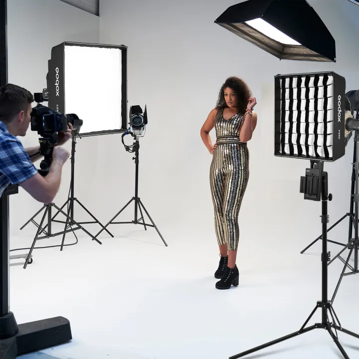 Godox%20FS50%20Quick%20Release%20Rectangular%20Softbox%20Light%20Diffuser%20with%20Grid%20and%20Soft%20Cloth%20-%20Image%208