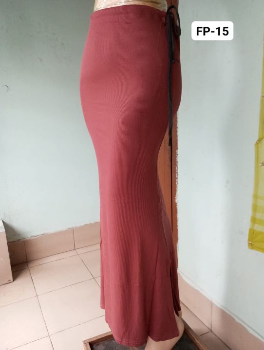 shapewear%20fishcut%20petticoat%20for%20girls%20to%20wear%20with%20sarees%20-%20Image%206