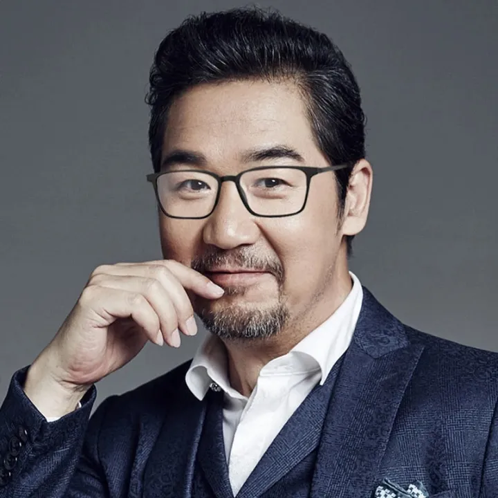 Xin%20titanium%20reading%20glasses%20men%20TR90%20anti-blue%20light%20computer%20spectacles%20square-frame%20presbyopic%20glasses%20100-%20400%20-%20Image%203