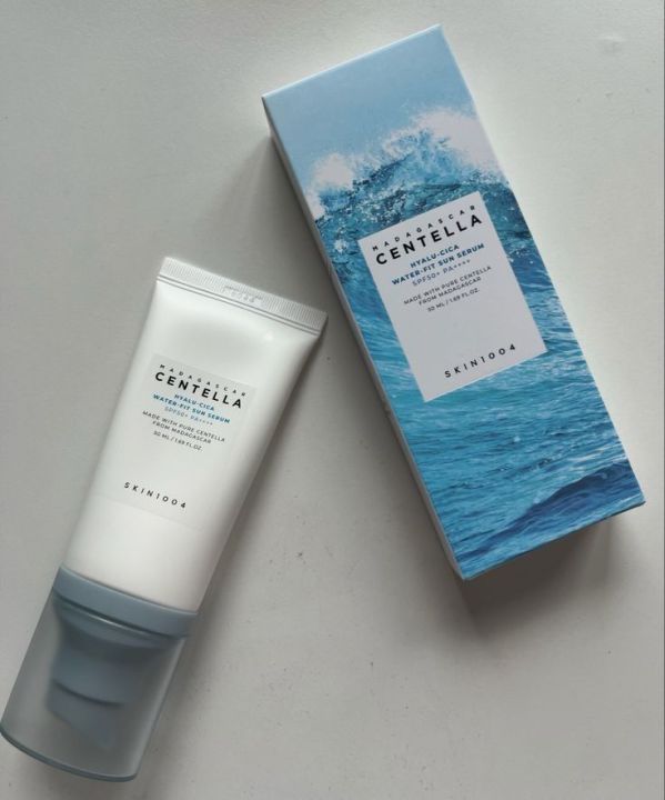 Skin1004%20Madagascar%20Centella%20Hyalu%20Cica%20Water%20Fit%20Sunscreen%2050ml%20-%20Image%203