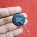 BLACK NTC 10D-25 25mm Leaded Epoxy Coated Thermistor Temperature Sensor NTC 10 Ohm Thermal Resistor 10 Ohm Thermistor 2 Pin Leads 10 Ohm NTC 10 Ohm Temperature Sensor. 