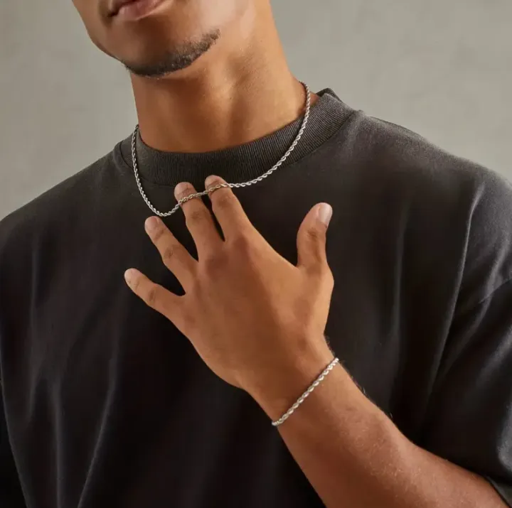 Stainless%20Steel%20Rofe%20Chain%20Necklace%20for%20Men%20-%20Image%204
