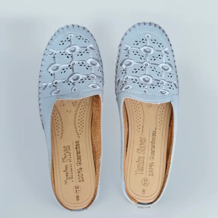 Girls%20exclusive%20nagra%20shoes.%20artificial%20leather%20with%20embroidery%20special%20nagda%20shoes%20for%20girls%20-%20Image%202