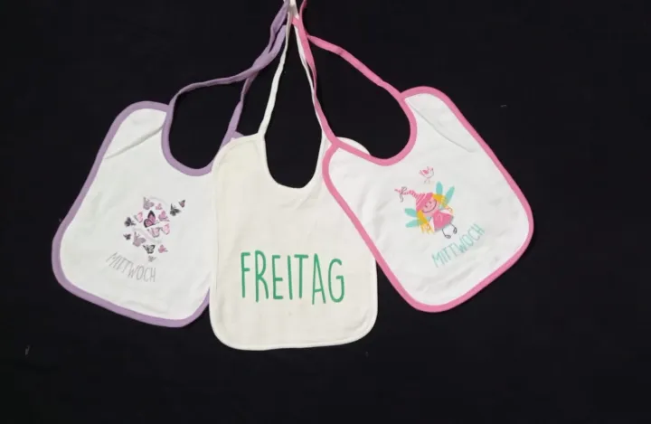 3%20Pieces%20Combo%20Pack%20Baby%20Bibs%20for%20Baby%20-%20Multicolor%20-%20Image%205