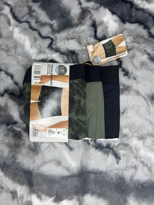Pack%20of%203%20Mens%20Cotton%20Stretch%20Premium%20quality%20Boxer%20Trunks%20-%20Image%207