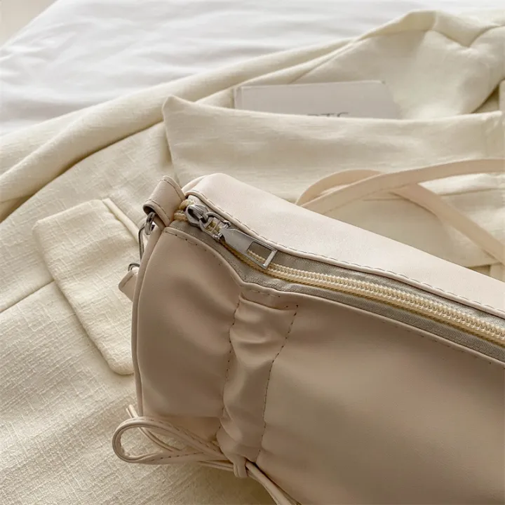 Sweet%20Bow%20Pillow%20Bag%20Women's%20Spring%20Summer%202024%20New%20Trendy%20Fashion%20Crossbody%20Bag%20Versatile%20One%20Shoulder%20Armpit%20Bag%20-%20Image%203