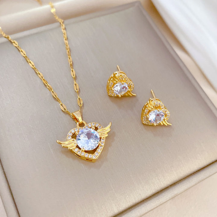 Fashion%20Jewelry%20Set%20Women%20Stainless%20Steel%2018k%20Gold%20Zircon%20Clover%20Butterfly%20Heart%20Pendant%20Necklace%20And%20Earrings%20Set%20For%20Gift%20-%20Image%202
