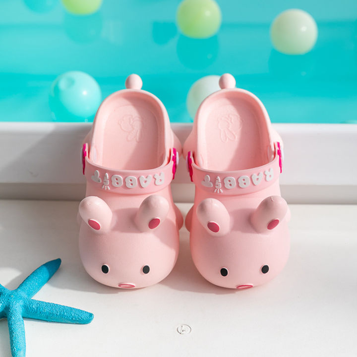 Wholesale%20kids%20bunny%20sandals%20for%20boys%20and%20girls%20baby%20wear%20indoor%20soft-soled%20anti-slip%20cartoon%20cute%20hole%20shoes%20in%20summer%20outside%20-%20Image%206