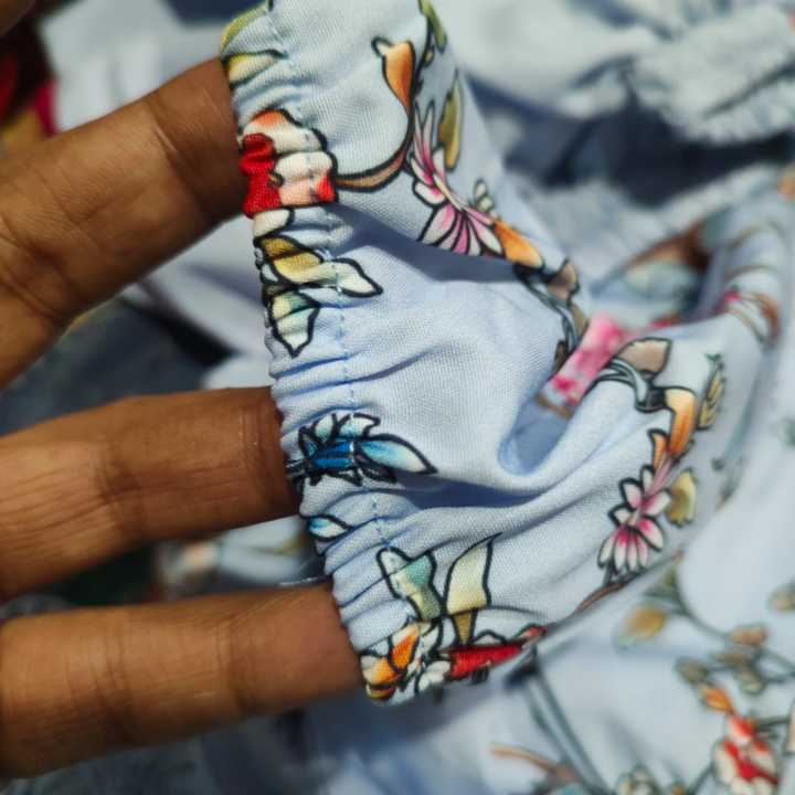 New%20Exclusive%20Readymade%20three%20piece%20-%20Image%204