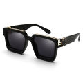 New Luxury Brand Designer Square Oversized Sunglasses Men Women 2022 Fashion Thick Frame Glasses Mens UV400 Male Celebrity. 