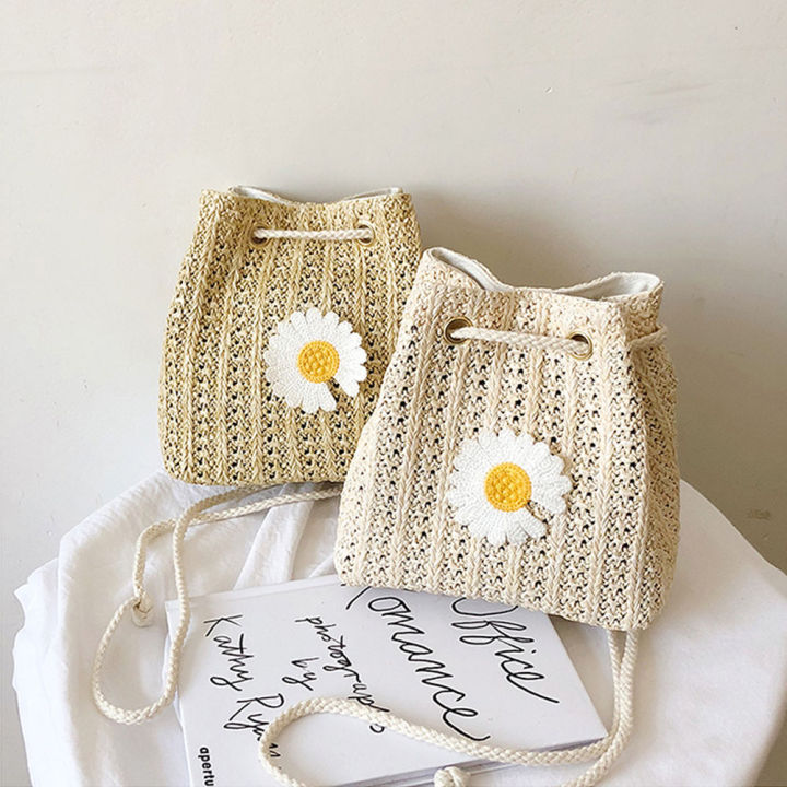 Women%20Daisy%20Mini%20Chain%20Messenger%20Bag%20Girl%20Versatile%20Woven%20Bucket%20Bag%20Shoulder%20Bag%20-%20Image%204