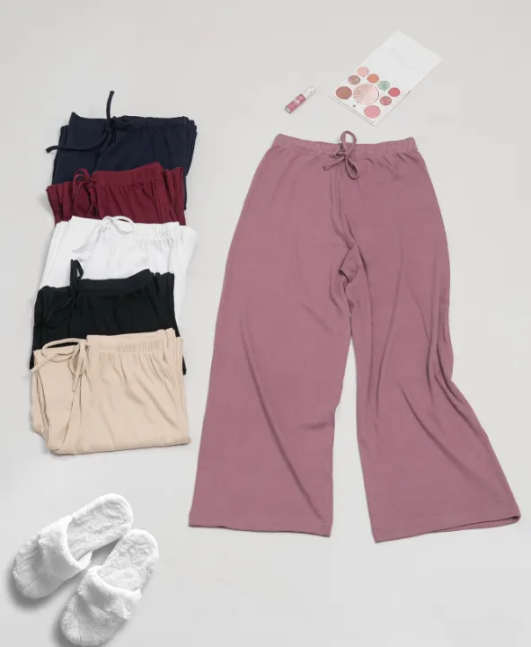 comfortable%20flexible%20snugly%20palazzo%20for%20woman.%20-%20Image%203