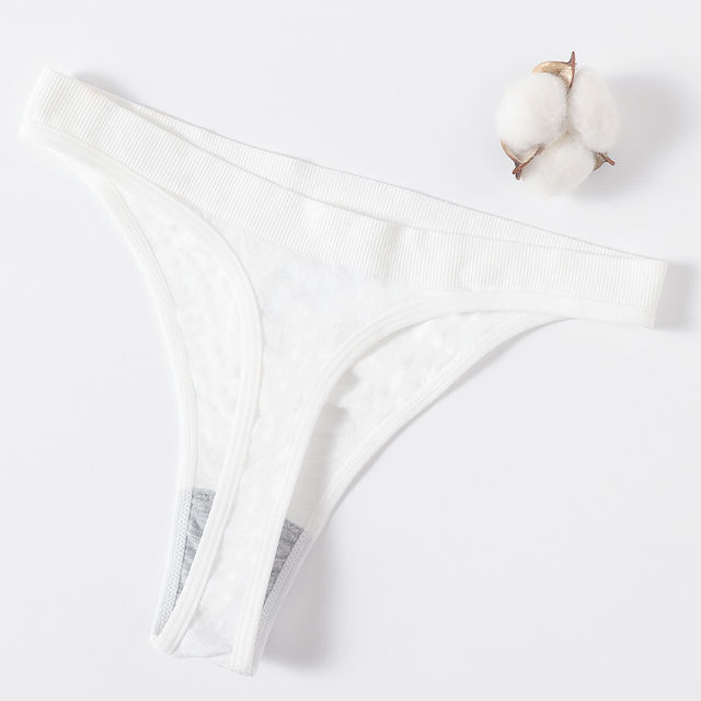 Oq yubka ostida oq panties, pastki korinish