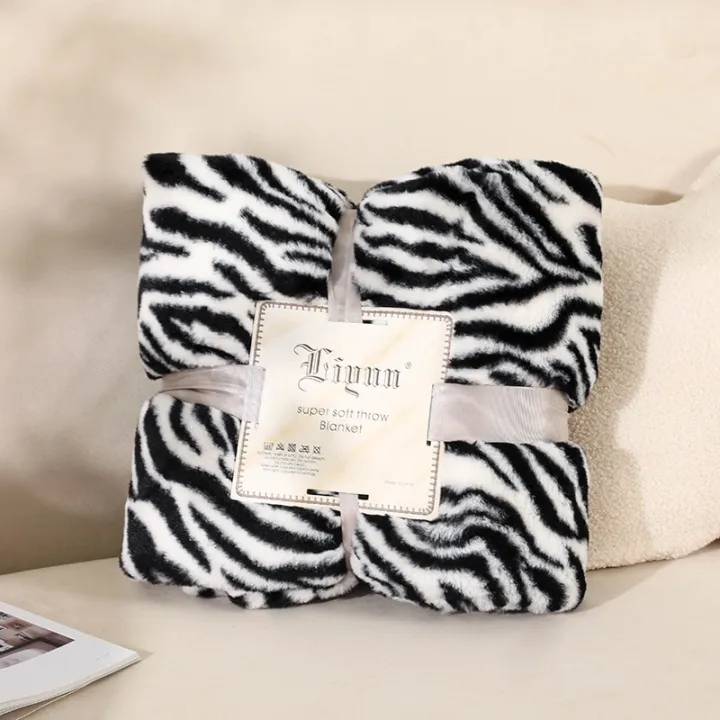 Zebra%20Striped%20Throw%20Blanket%20Fashion%20Jacquard%20Print%20Rabbit%20Fuzzy%20%20Sofa%20Cover%20Shawl%20Bedspread%20Super%20Soft%20Warm%20Plush%20Blankets%20-%20Image%204