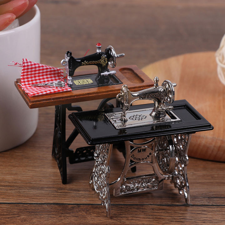 【Eco-friendly】 1:12 Dollhouse Mini Sewing Machine with Scissors for Doll House Decor