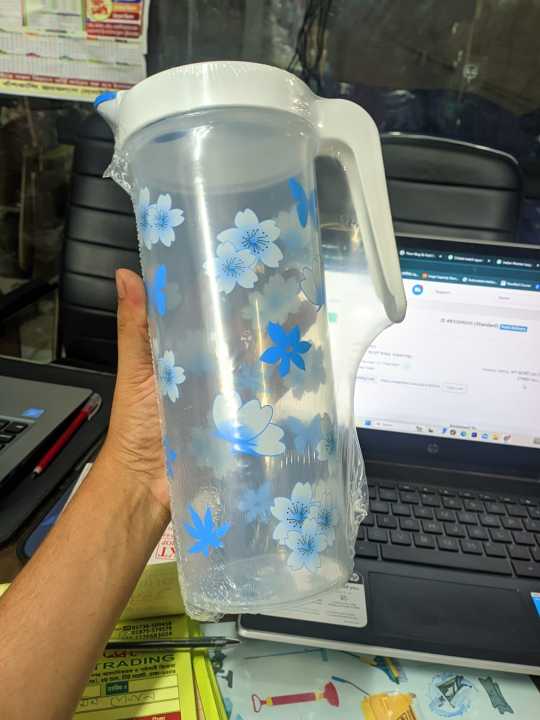 Slim%20Juice%20Jug%20-%20Water%20Jug%20-%201.25L%20-%20Image%2010