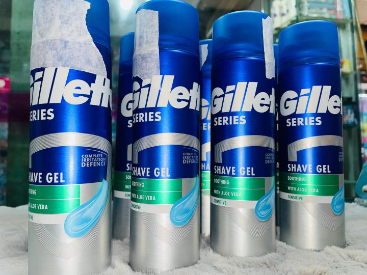 Gillette%20Series%20Shaving%20Gel%20Soothing%20with%20AloeVera%20Sensitive_UK_200ml%20-%20Image%206