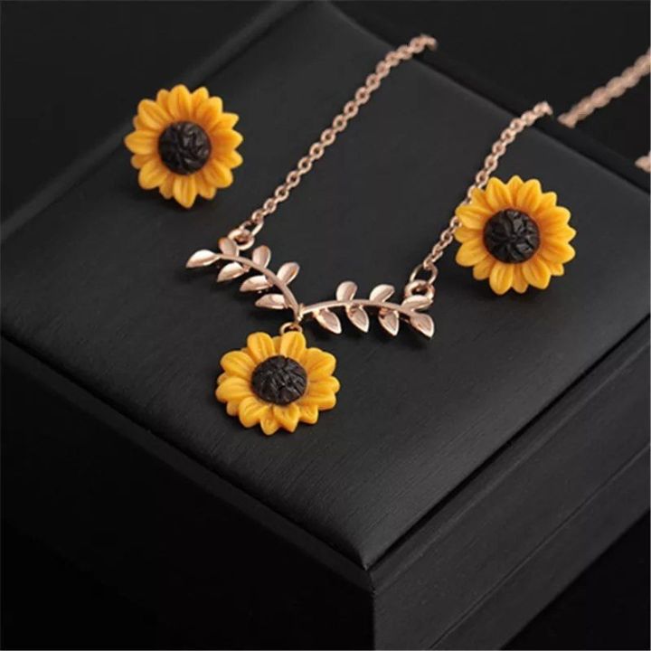 4Pcs/Set%20Sunflower%20Pendant%20Necklace%20Stud%20Earrings%20Ring%20Bracelet%20Jewelry%20-%20Image%204