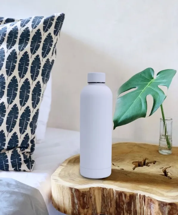 Stay%20Hydrated%20On%20The%20Go%20With%20The%20Vacuum%20Flask%20Ss%20500Ml-%20Rubber%20Coating%20For%20Soft%20Touch%20Comfort%20-%20Keep%20Your%20Beverages%20At%20The%20Perfect%20Temperature%20-%20Image%2010