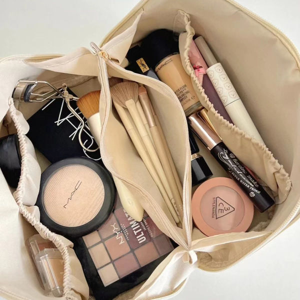 1pc%20Pillow%20Cosmetic%20Bag%20for%20Women%20Gilrs%20Make%20Up%20Case%20Female%20Travel%20Large%20Capacity%20Cosmetic%20Storage%20Bag%20-%20Image%208