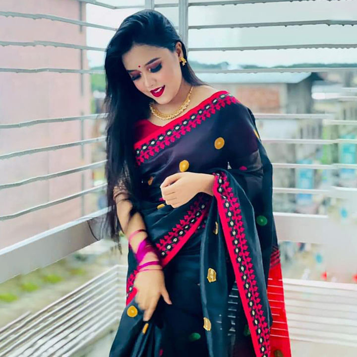 Traditional%20Handloom%20Half%20Silk%20Ball%20Moni%20Jamdani%20Saree%20-%20Elegant%20Choice%20for%20Women%20-%20Ideal%20for%20All%20Seasons%20and%20Occasions%20-%20Image%203
