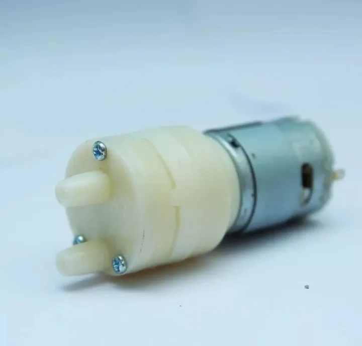 Air%20Pump%20DC%2012V%20Mini%20Air%20Pump%20High%20Pressure%20Large%20Capacity%20Low%20Noise%20-%20Image%202