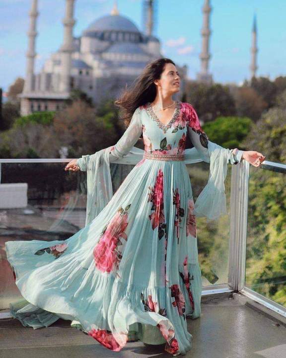 Georgette%20New%20Stylish%20Ready%20Made%20Party%20Long%20Gown%20-%20Lehenga%20For%20Girls%20-%20Image%204