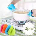 2pcs Microwave Oven Mitt Heat Resistant Gloves Clips Silicone Anti-slip Glove Cooking Baking Kitchen Cooking Gadgets Oven Mitts.