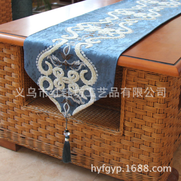 New table runner European style modern simple coffee table decoration cloth quality luxury Nordic tablecloth bed flag bed tail towel