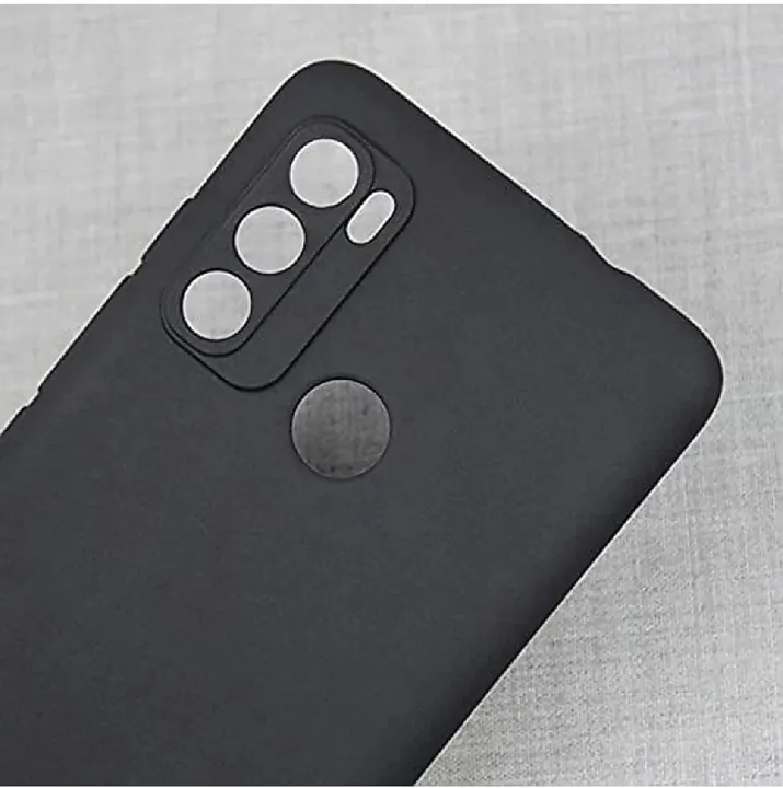 Motorola%20Moto%20G31,%20Slim%20Fit%20Silky%20And%20Soft%20Touch%20Finish%20Silicone%20Matte%20Finish%20TPU%20-%20Black%20(With%20Logo)%20-%20Image%203
