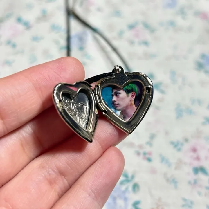 Picture%20Photo%20Small%20Love%20Heart%20Locket%20Necklace%20Kids%20Girls/Women%20Jewelry%20Gift%20-%20Image%204