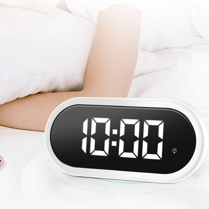 Digital%20Alarm%20Clock%20with%20Large%20LED%20Display,%20Portable%20Bedside%20Clock%20with%20Fully%20Adjustable%20Dimmer,%2012/24H,%20Snooze%20White%20-%20Image%207