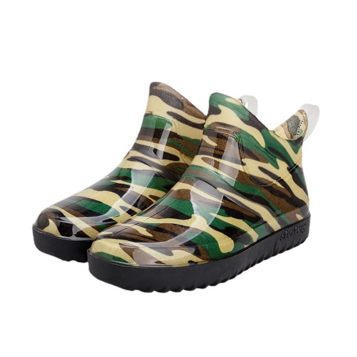 Rain%20bootsMen's%20fashion%20Korean%20version%20of%20trendy%20water%20shoes,%20four%20seasons%20rain%20boots,%20wear%20short%20work%20shoes,%20waterproof%20and%20non-slip%20low-top%20rubber%20shoes%20-%20Image%205