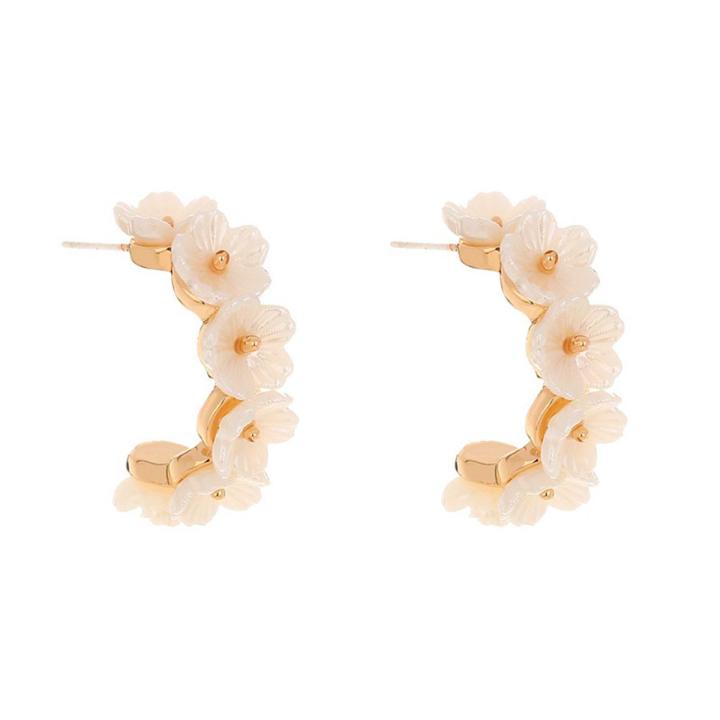 【GuangDa Girls' Earrings Korean Ins Net Red Trendy New Earrings C-shaped Pearl White 6 Flowers Fresh and Versatile Fashion Accessories Earings for Women
