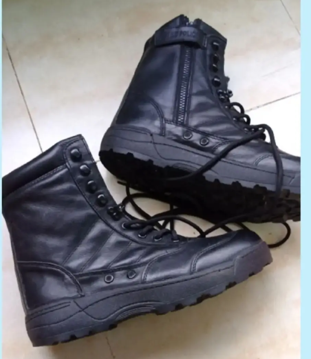 Biker%20Boots%20For%20Men%20All%20Season%20leather%20High%20Ankle%20Style%20Safety%20Boots%20Black%20Color%20-%20Image%204