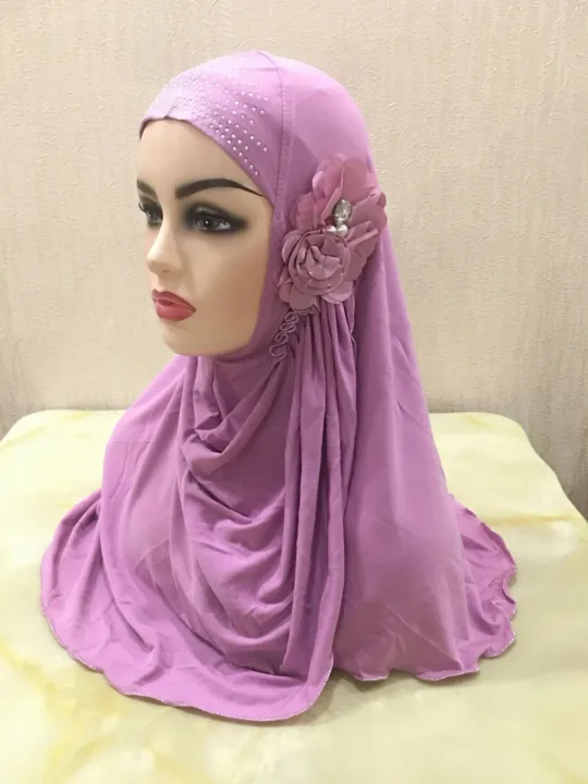 H208%20beautiful%20Muslim%20girls%20hijab%20with%20flowers%20pull%20on%20Amira%20Islamic%20scarf%20head%20wrap%20students%20headscarf%20headwear%20-%20Image%205
