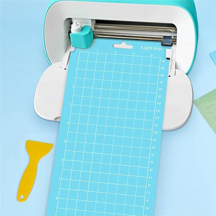 8%20Pack%20Cutting%20Mats%20for%20CricutJoy%20-%20(4.5x6.5In,%204.5x12In)%20Green%20and%20Blue%20Cutting%20Mats%20(4%20Small%20&%204%20Big%20Mats)%20Easy%20to%20Use%20-%20Image%206