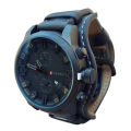 Fashion Men Quartz Wristwatch Creative Leather Strap Sports Watch. 