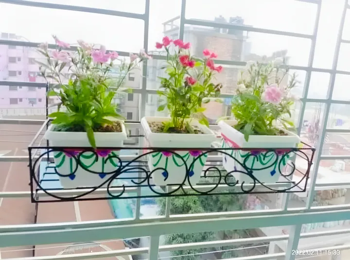 Planter%20Stand%20Flower%20Pot%20Stand%20For%20Balcony%20Grill%20Rack-26%20X%208%20X%204%20inches%20stand%20-%20Image%203