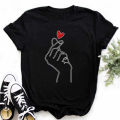 Maycaur New Finger Heart T Shirt Women Tops Korean Ulzzang Graphic Tees Women Fashion Women's T Shirts 90s Girls Black Shirt.