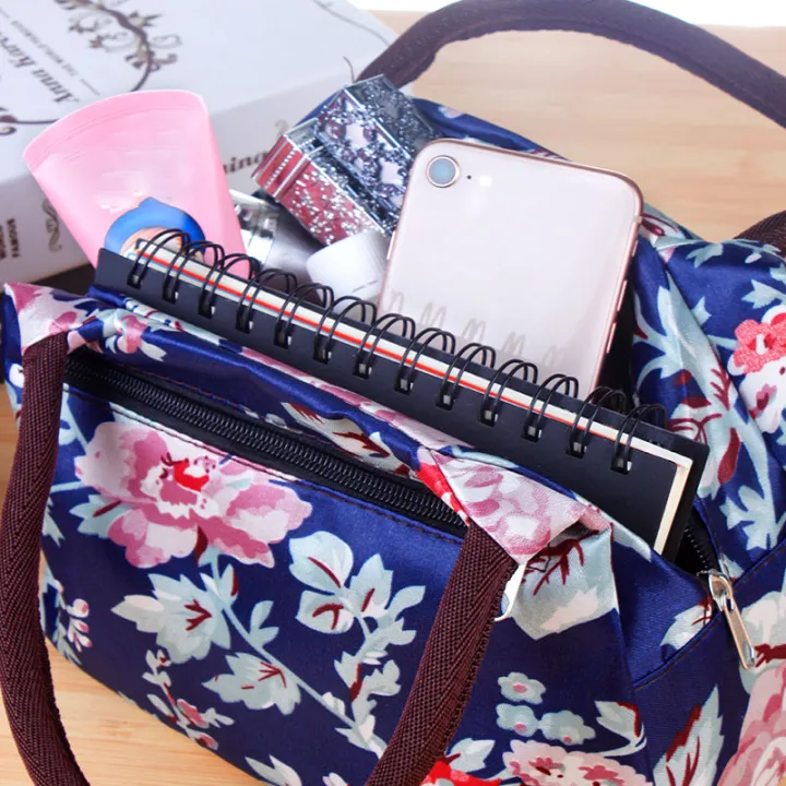 Waterproof%20and%20lightweight%20canas%20women's%20handbag,%20mom's%20small%20ch%20bag,%20mom's%20ch%20bag,%20work%20bag,%20lunch%20box,%20and%20bento%20bag%20-%20Image%204