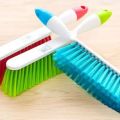 1PC Household Plastic Brush Dust-removing Bed Brush Cleaning Brush Bed Broom Plastic Anti-static Brush Random Color/54. 