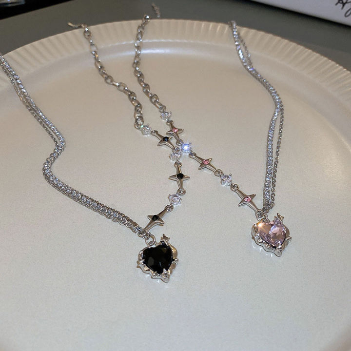 Y2K%20Sweet%20Cool%20Style%20Black%20Love%20Heart%20Pendant%20Necklace%20for%20Women%20Star%20Inlaid%20Rhinestone%20Clavicle%20Chain%20Asymmetric%20Necklace%20for%20Women%20Teen%20Girls%20Gift%20-%20Image%207